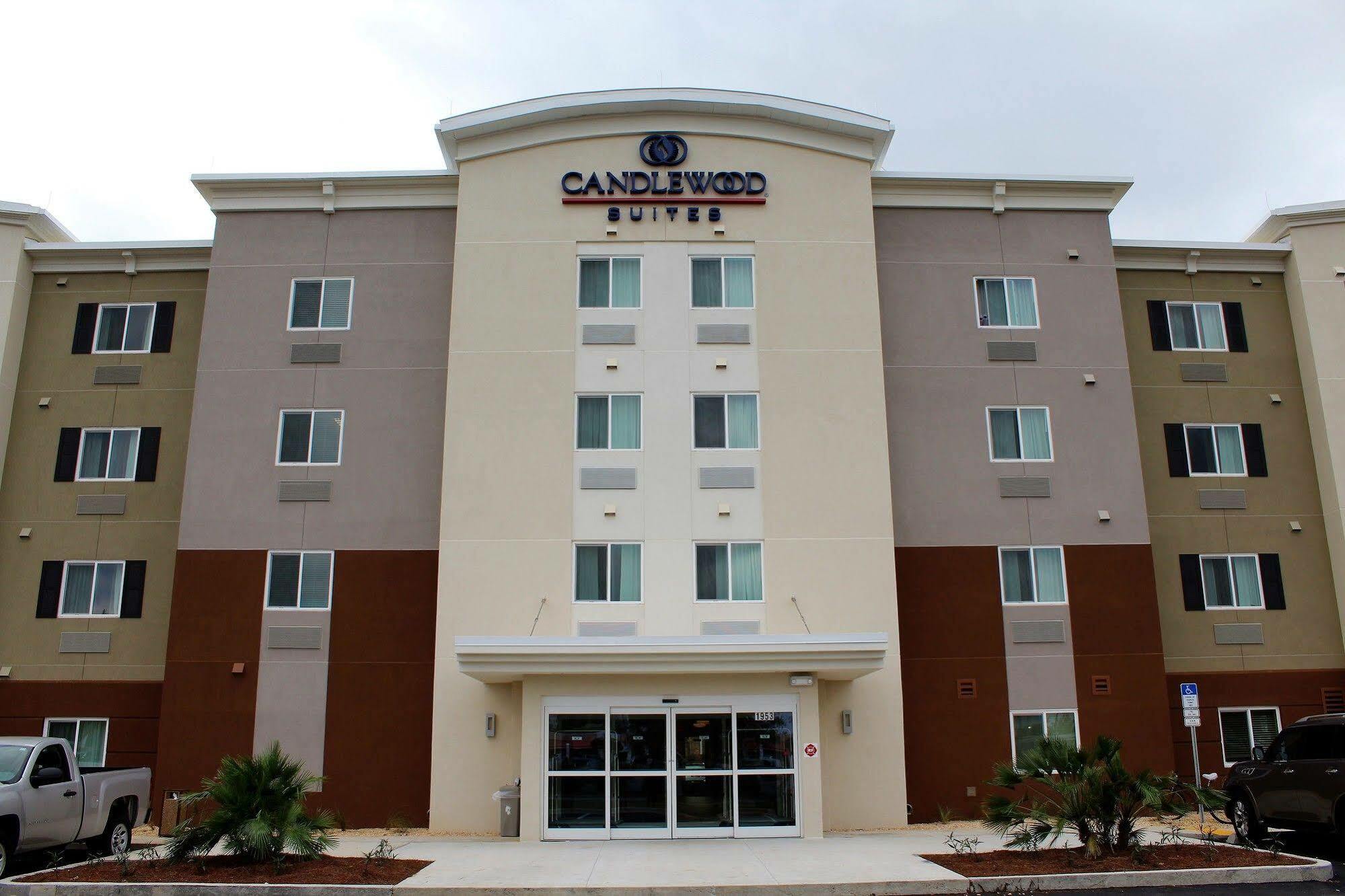 Candlewood Suites - Pensacola - University Area, An Ihg Hotel Exterior photo